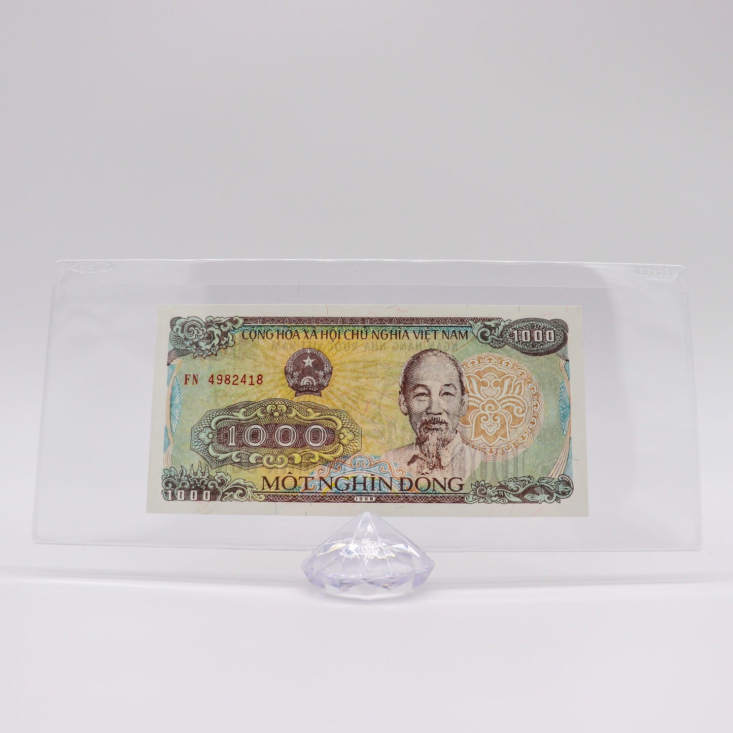 1988 Vietnamese 1000 VND Bank Note, Mint